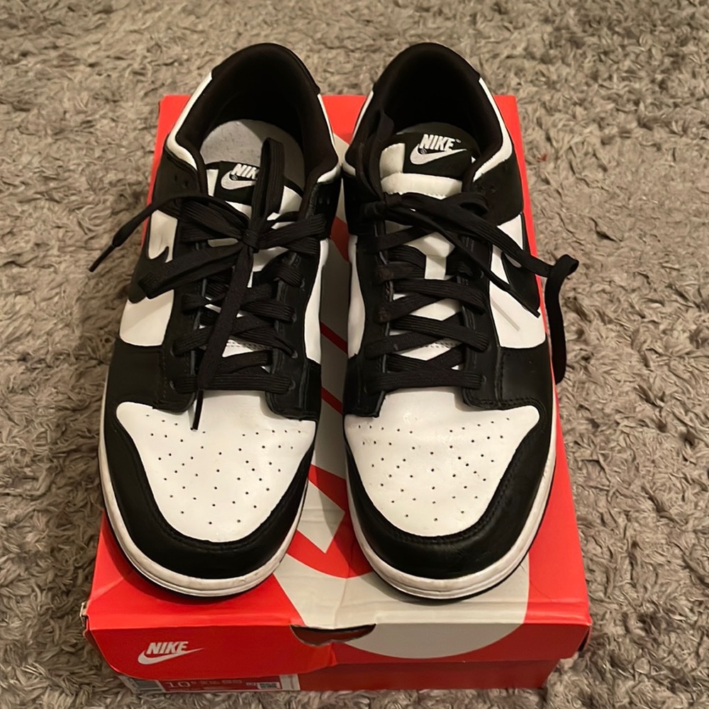 Dunk low black-and-white